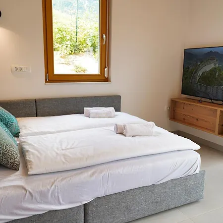 House Elipsa Бовец