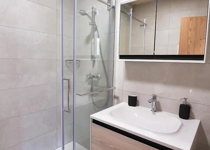 House Elipsa * בובק