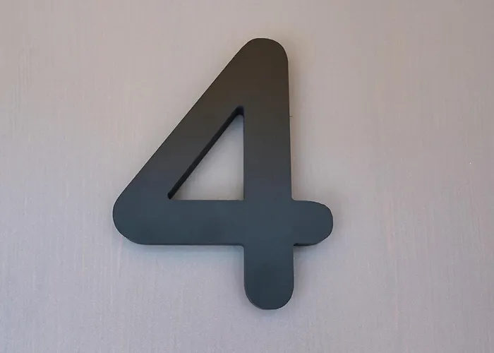 House Elipsa شقة بوويتش